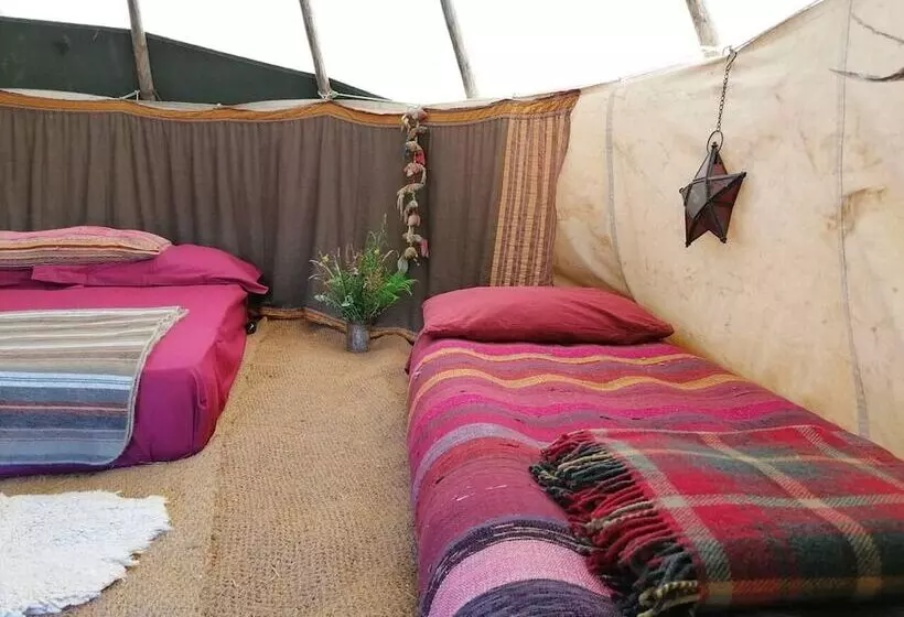 Hotelli Eco Project Tipi At Permaculture Land