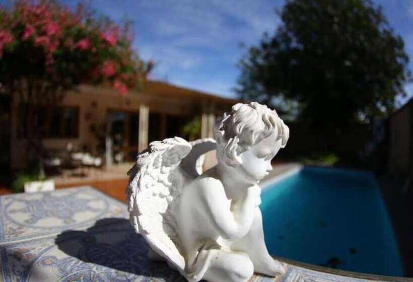 فندق Puerto De Vega