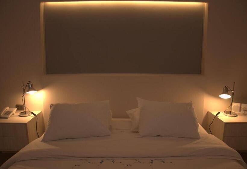 فندق Puerto De Vega