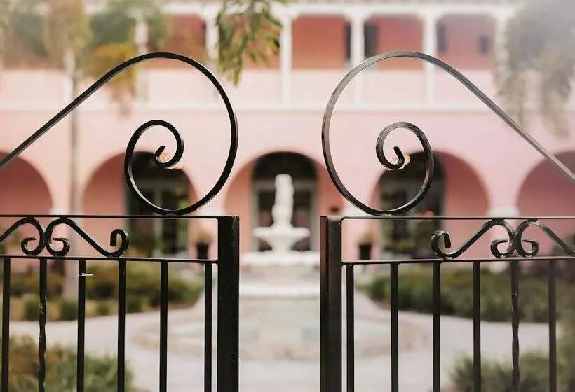 Hotelli The Hacienda