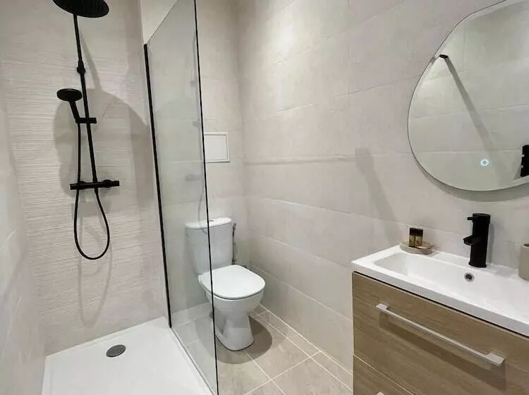 Majatalo Maison De La Tour