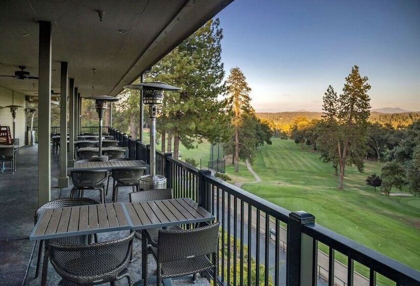 Sunshine Cabin Relaxation Awaits When You Visit The Sunshine Cabin. After A Day Exploring Nearby M