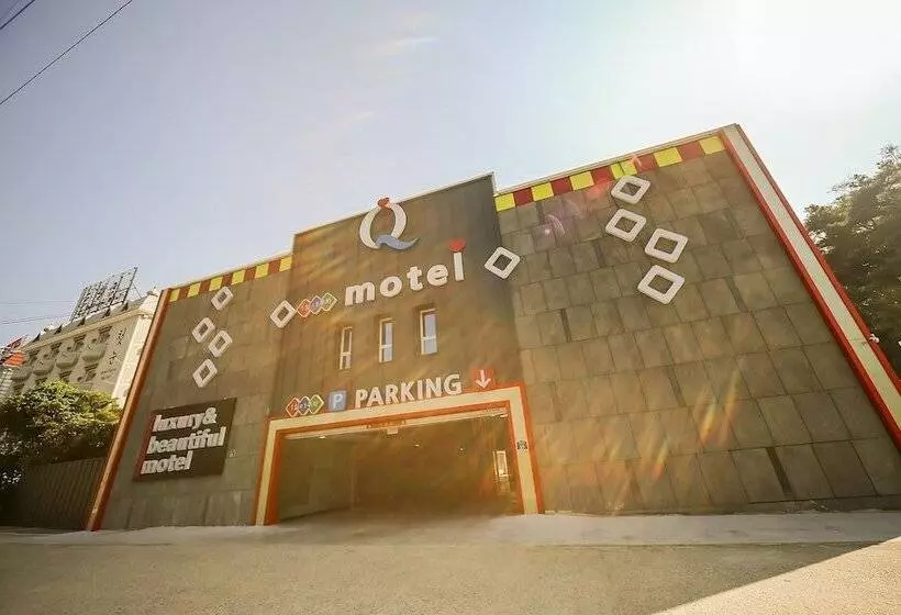 Chilgok Q Motel