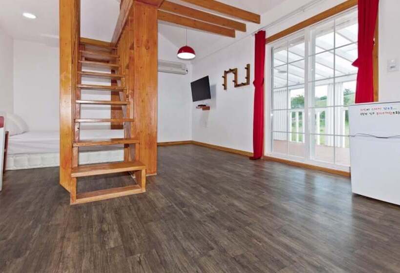 Goseong Haemaji Pension