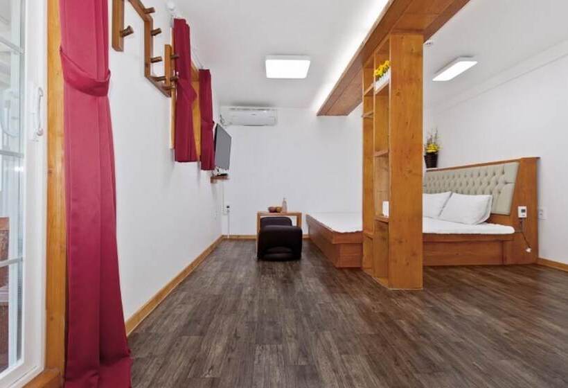 Goseong Haemaji Pension