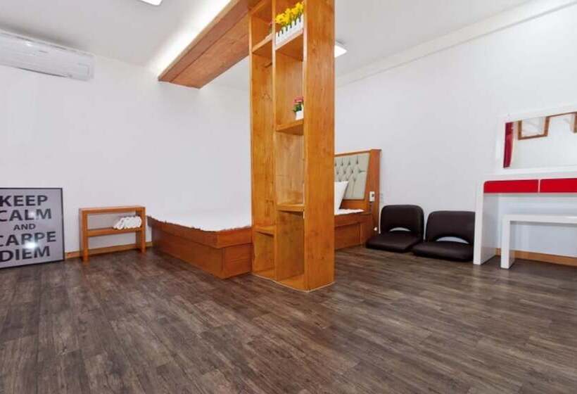 Goseong Haemaji Pension