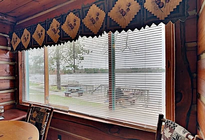 Grand Pines Cabin Number 2