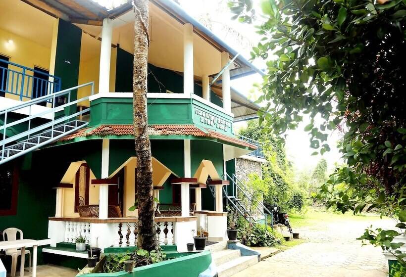 Hotel Jungle Paradise Farm & Guest House