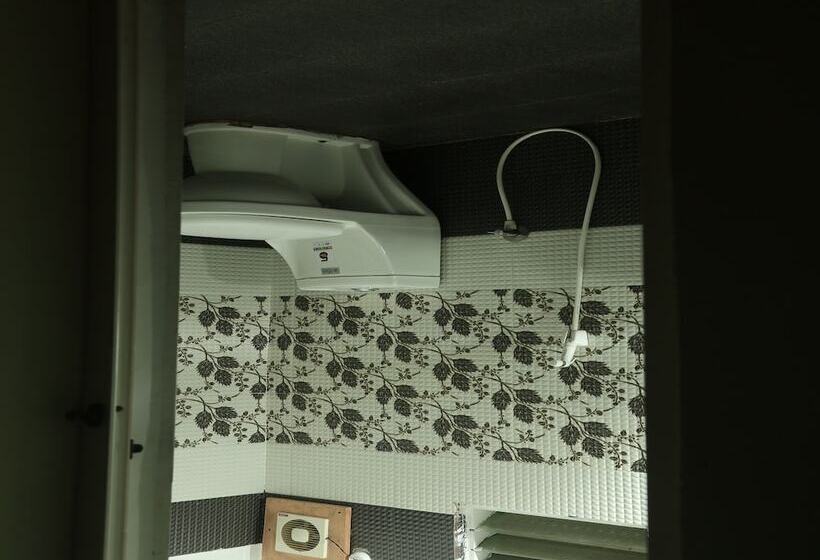 Hotel Jungle Paradise Farm & Guest House