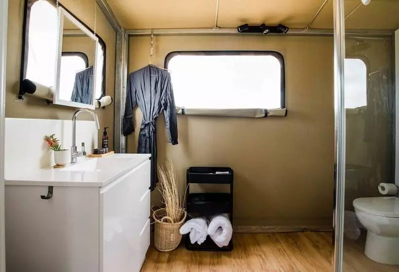 Hotelli Mitchell Grass Retreat