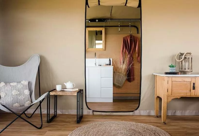 Hotelli Mitchell Grass Retreat