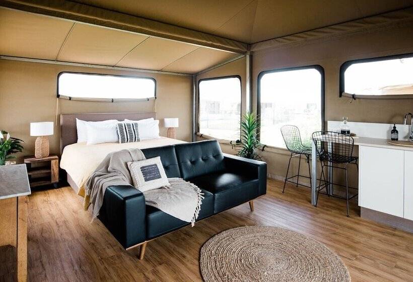 酒店 Mitchell Grass Retreat