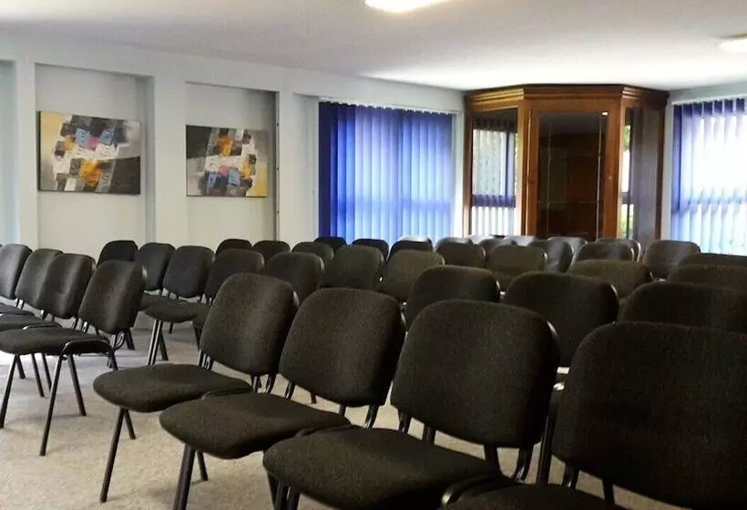 ホテル Orangerie Du Château Marith