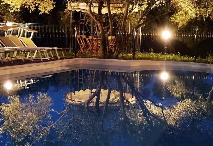 Maaseutuhotelli La Corte Degli Ulivi