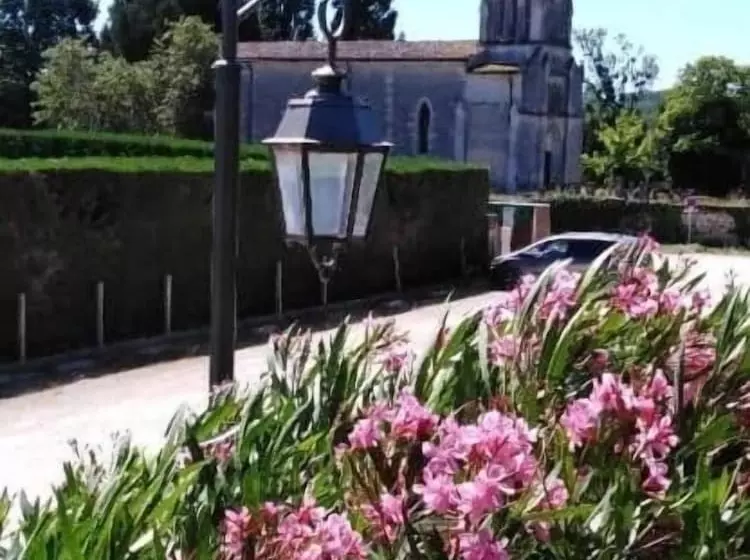 Majatalo Les Hortensias