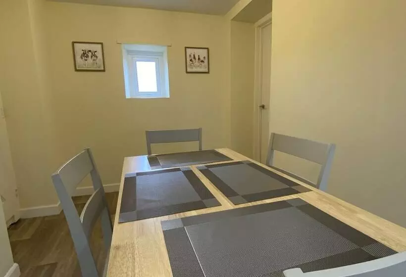 Rattlebeck Farm Holiday Cottage