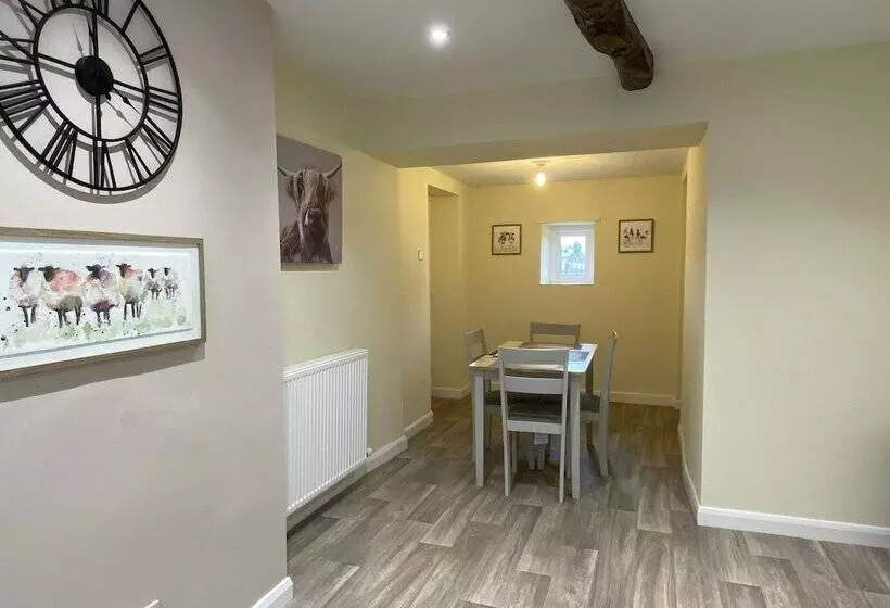 Rattlebeck Farm Holiday Cottage