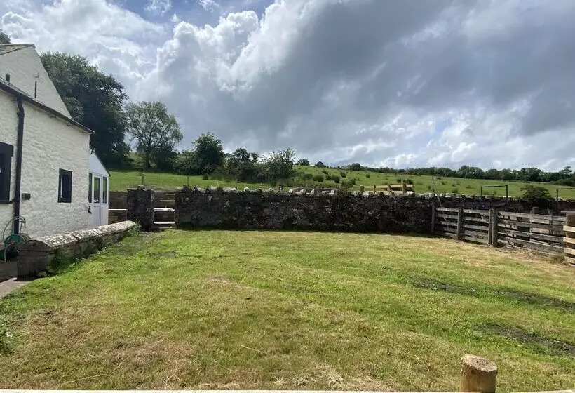 Rattlebeck Farm Holiday Cottage