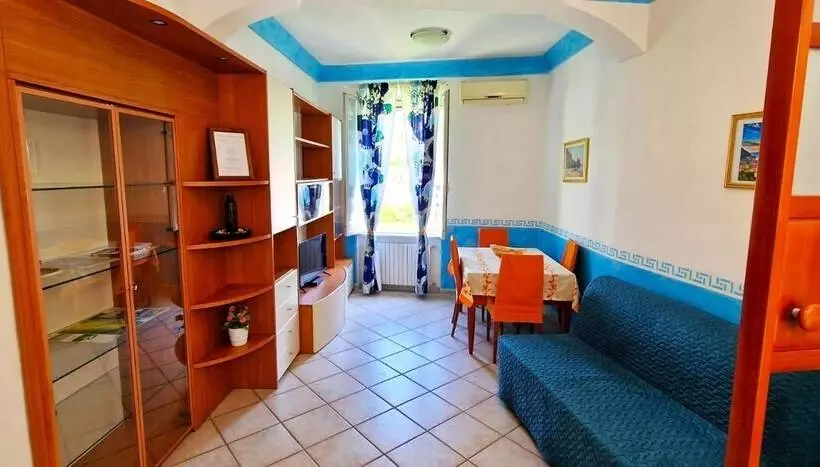 Residenssi Cozy Private House   Trekking Lovers   Town View
