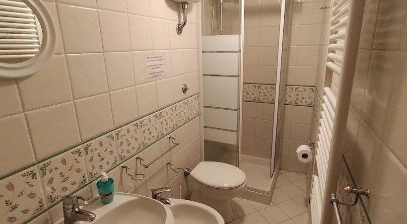 Rezydencja Cozy Private House   Trekking Lovers   Town View