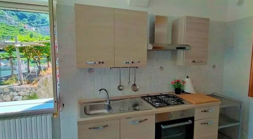 Residenssi Cozy Private House   Trekking Lovers   Town View