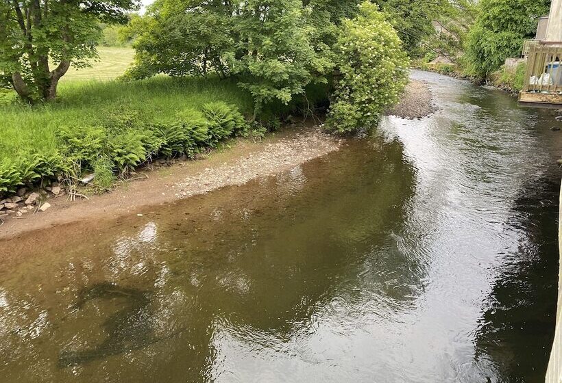Riverbank Cottage Lake District, Double Balcony