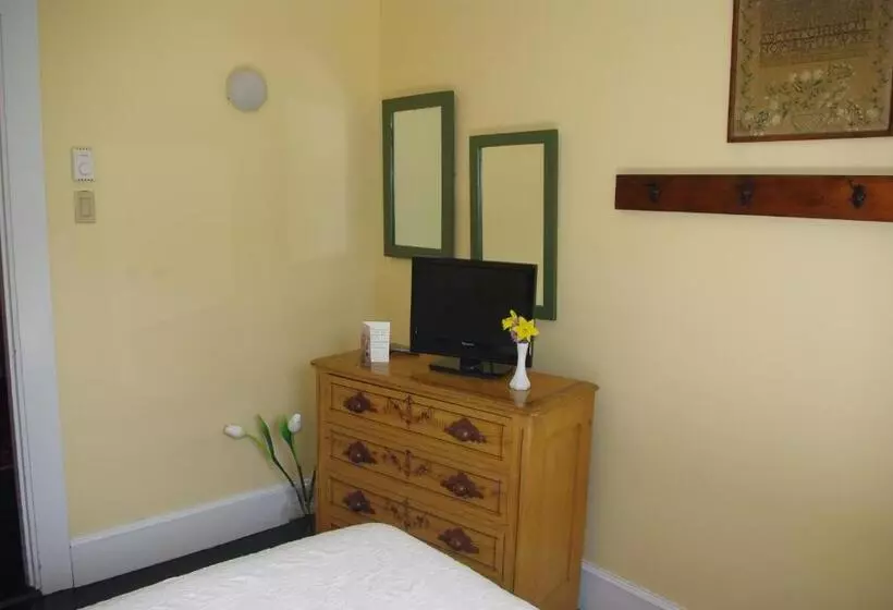 The Garrison House Inn