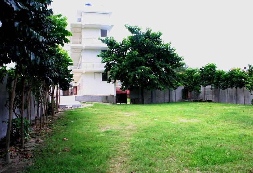 Utsav Grand By Shrigo Hotels