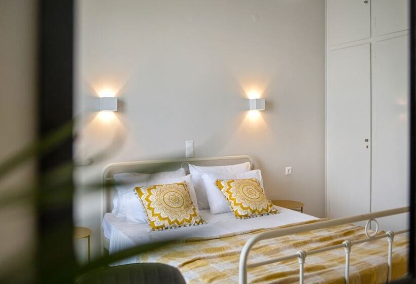 Batelo   Adults Only