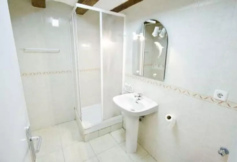 Общежитие Palace Guesthouse