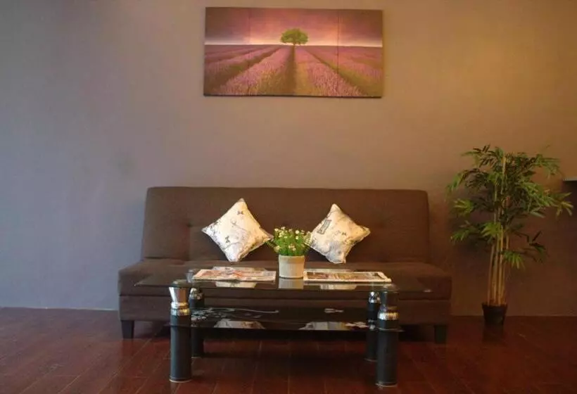 Hotel 18, Ipoh Aeon Mall