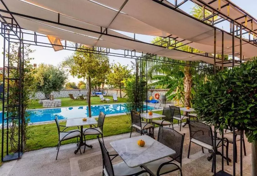 Hotelli Alacati Casa Bella