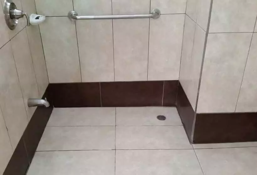 בית מלון כפרי Arenas En Punta Leona