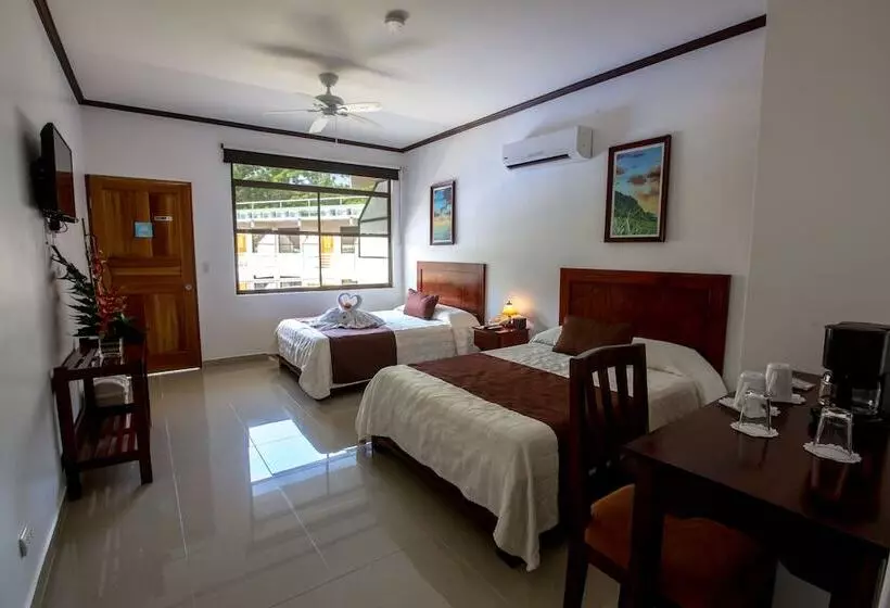 בית מלון כפרי Arenas En Punta Leona