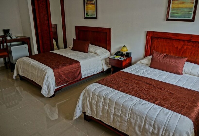 فندق Arenas En Punta Leona