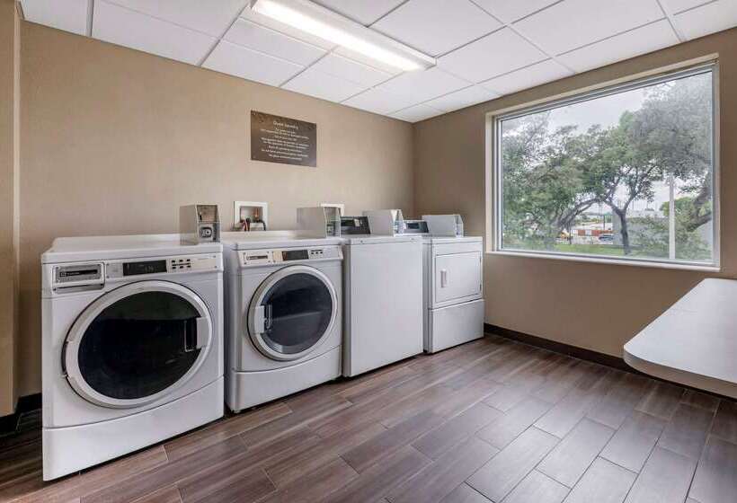 בית מלון כפרי Comfort Suites Fort Lauderdale Airport South & Cruise Port