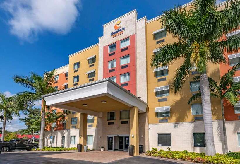 בית מלון כפרי Comfort Suites Fort Lauderdale Airport South & Cruise Port