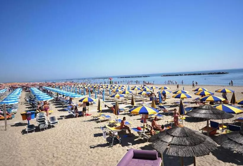 Grand Hotel Azzurra Club