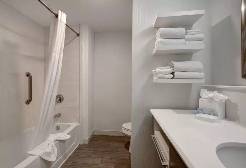 ホテル Hampton Inn & Suites Milwaukee West