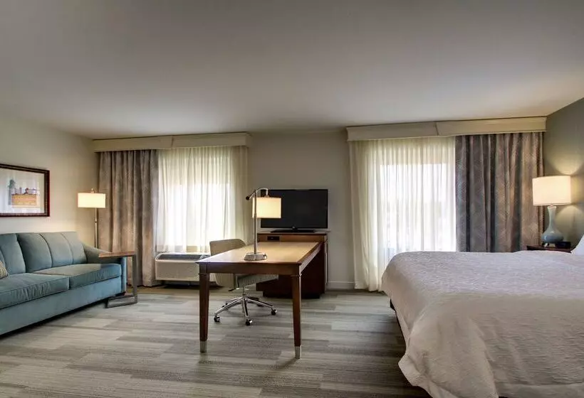 ホテル Hampton Inn & Suites Milwaukee West