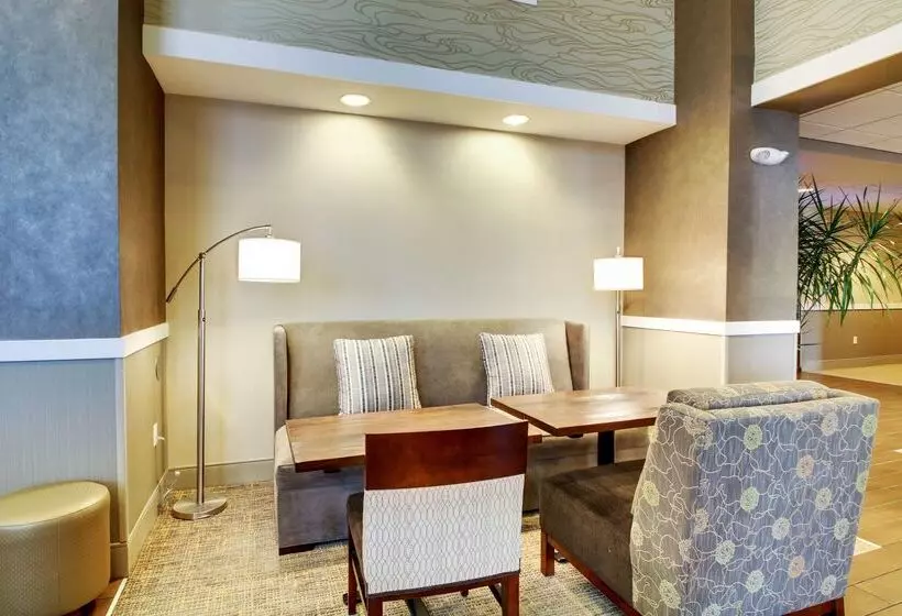 ホテル Hampton Inn & Suites Milwaukee West