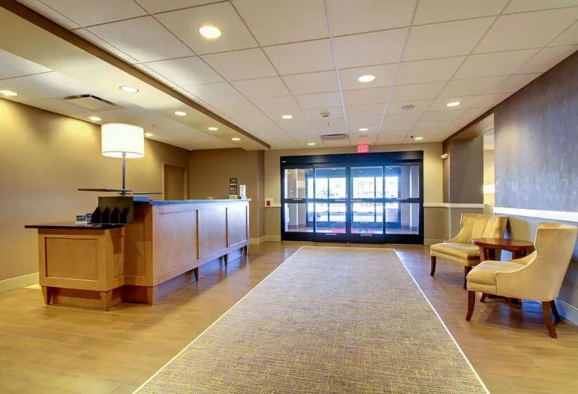 ホテル Hampton Inn & Suites Milwaukee West