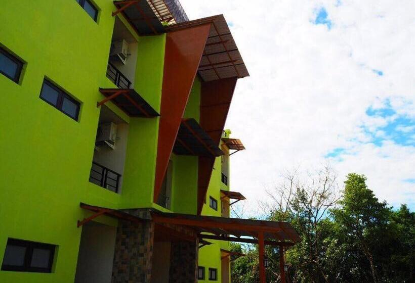 호텔 Morakot Lanta Resort