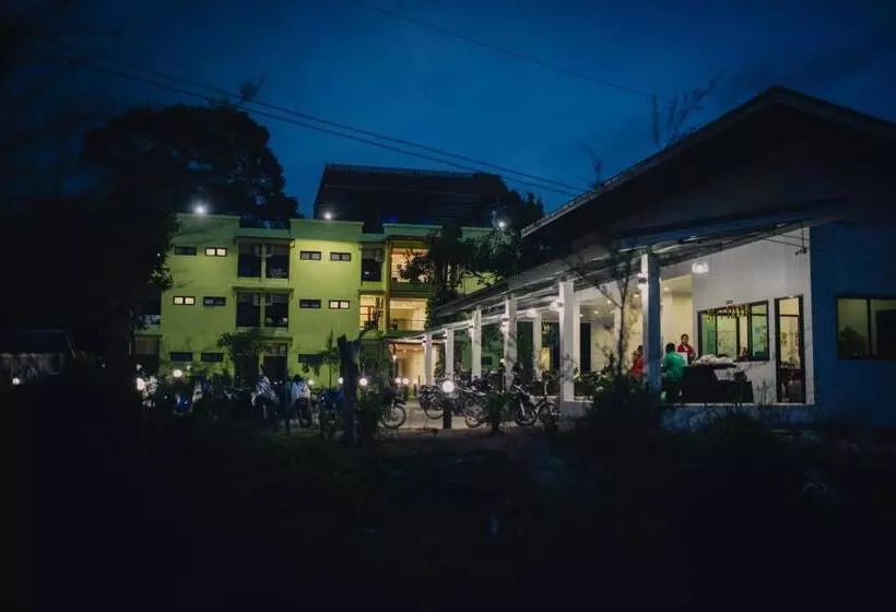 호텔 Morakot Lanta Resort