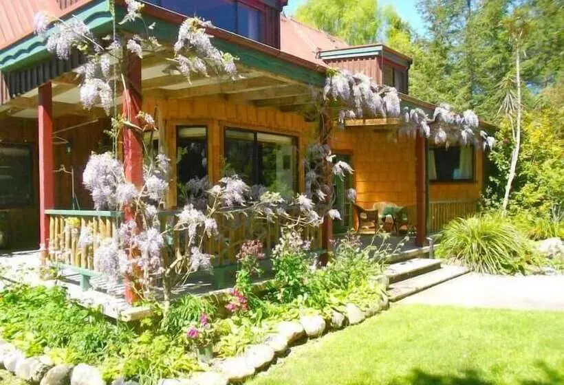 בית מלון כפרי Murchison Lodge