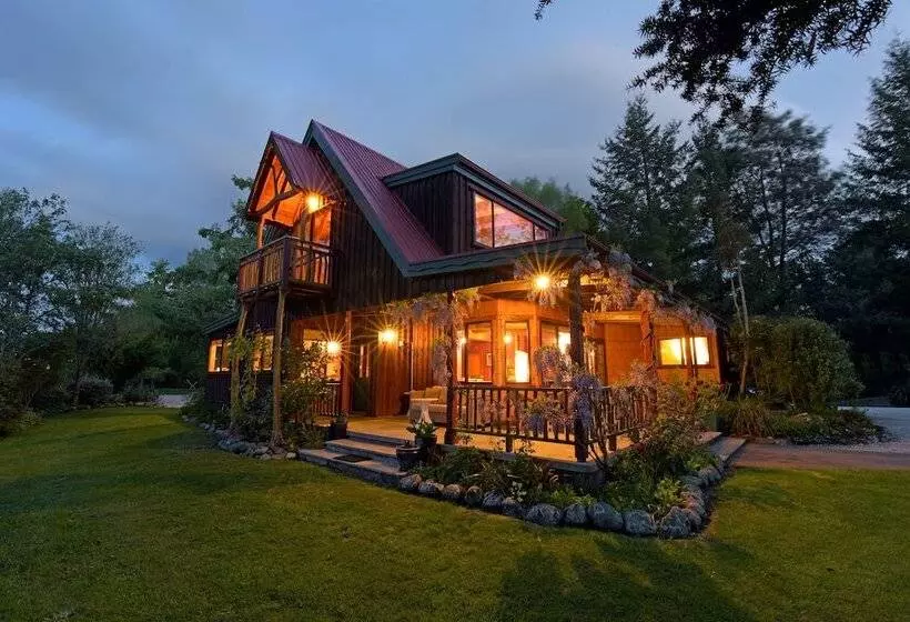 בית מלון כפרי Murchison Lodge