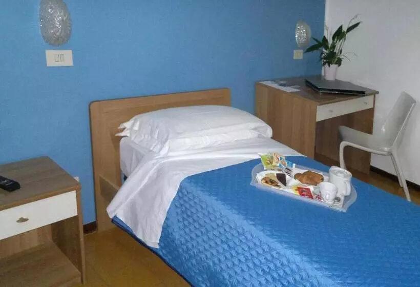 ホテル Albergo Papillon