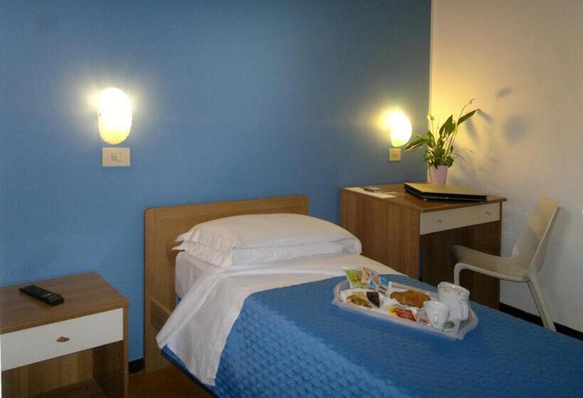 ホテル Albergo Papillon