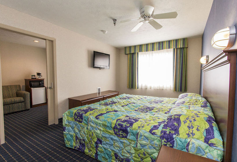 هتل Sandcastle Suites