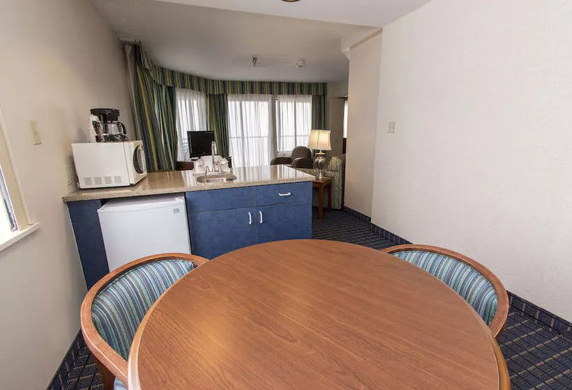 酒店 Sandcastle Suites